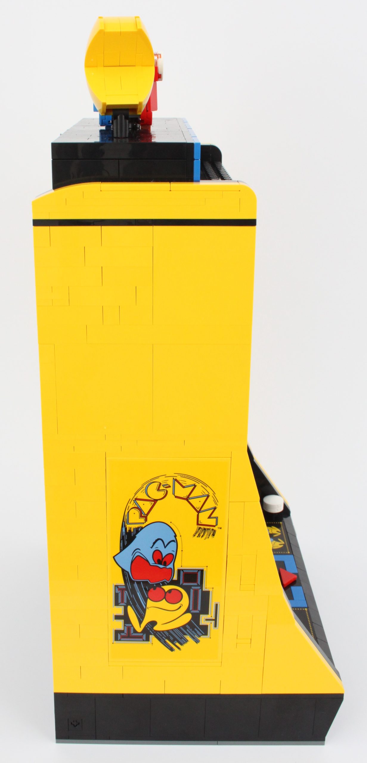 LEGO Icons 10323 PAC MAN Arcade review 26 scaled