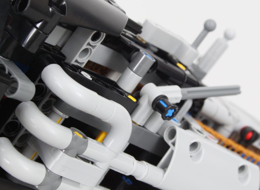 LEGO Technic 42159 Yamaha MT 10 SP review 33 1024x750