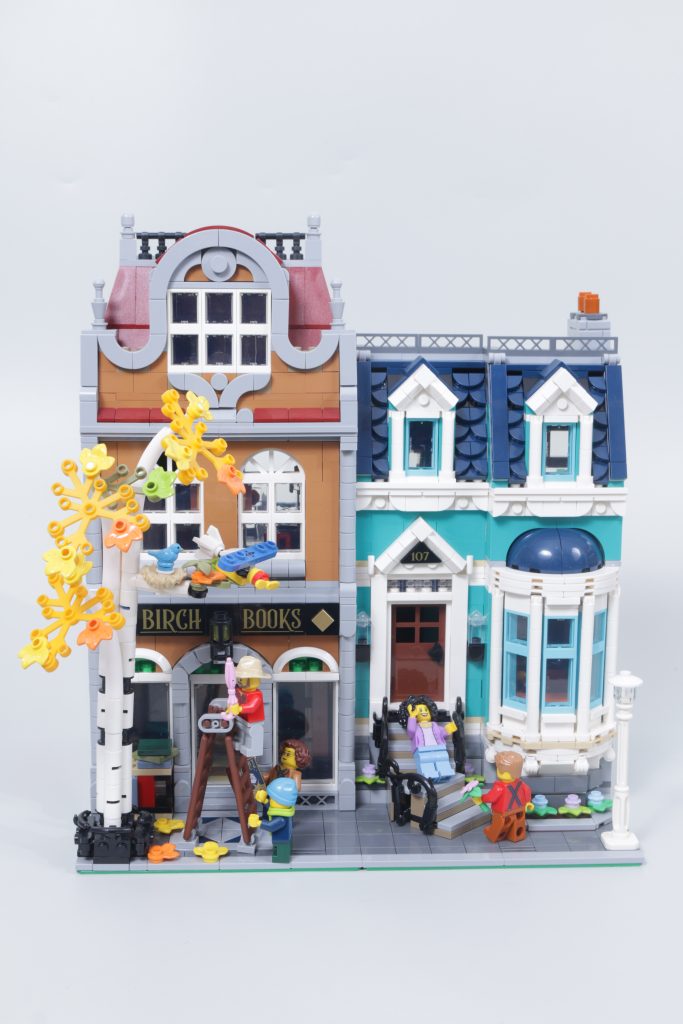 LEGO Icons 10350 Tudor Corner second review plus comparison with 10251 Brick Bank and 10270 Bookshop 26 683x1024