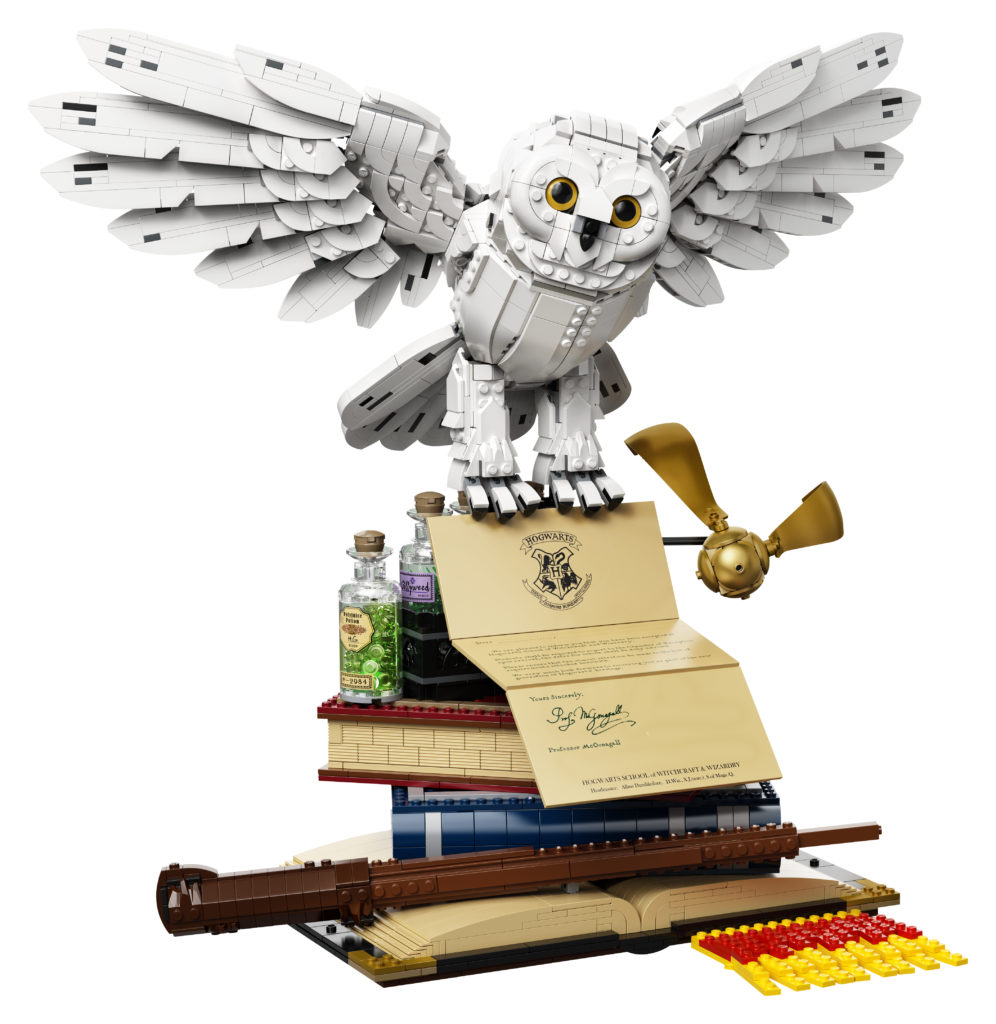 LEGO Harry Potter 76391 Hogwarts Icons Collectors Edition 3