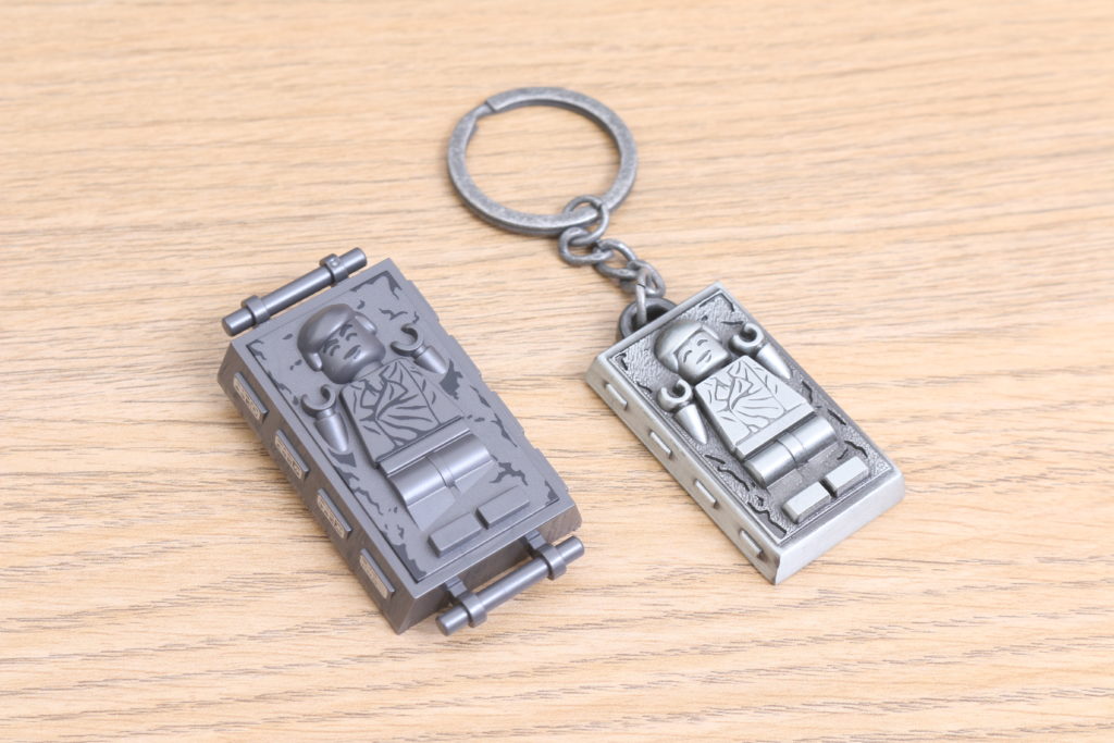 LEGO Star Wars Han Solo in Carbonite metal keychain gift with purchase VIP reward review 5