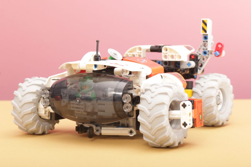 How to make LEGO Technic 42178 Surface Space Loader minifigure scale 2 1024x683