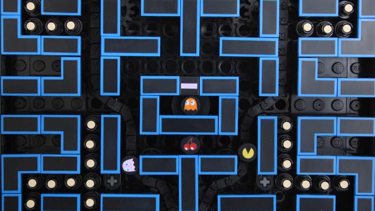 There’s a mystery in LEGO Icons 10323 PAC-MAN Arcade 