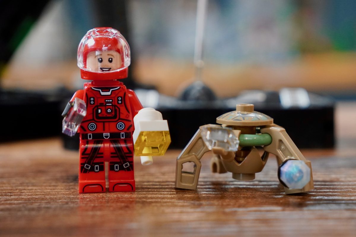 LEGO Icons 11389 Project Hail Mary review 21 1200x800