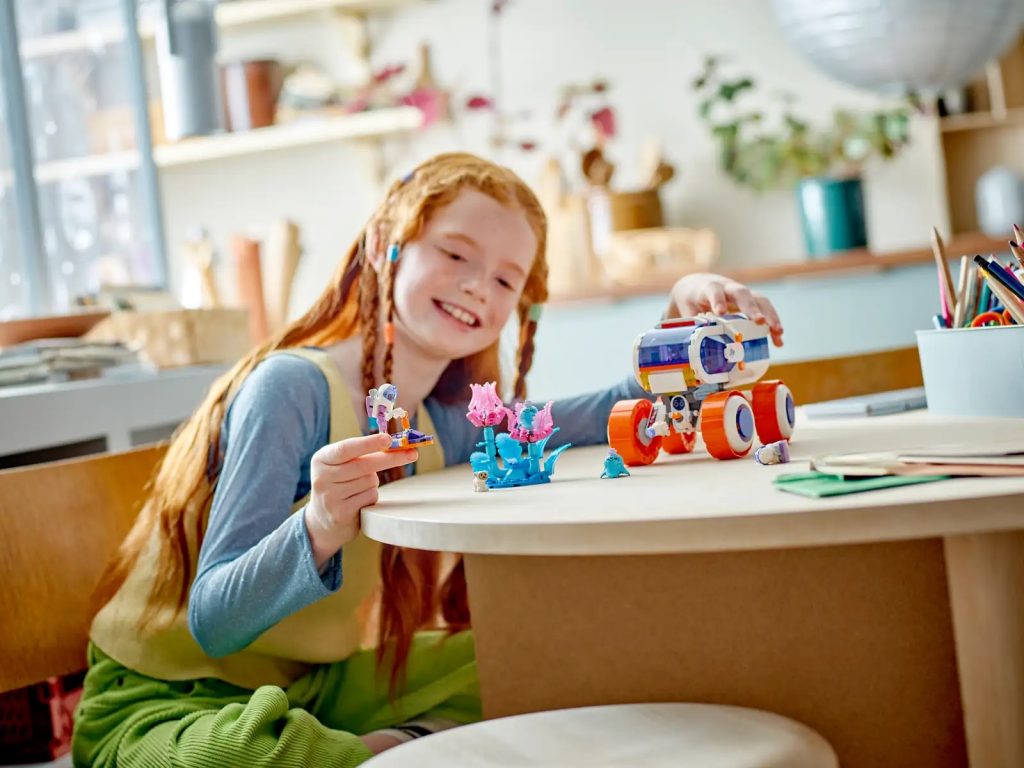 LEGO Friends 42602 Space Research Rover Lifestyle  1024x768