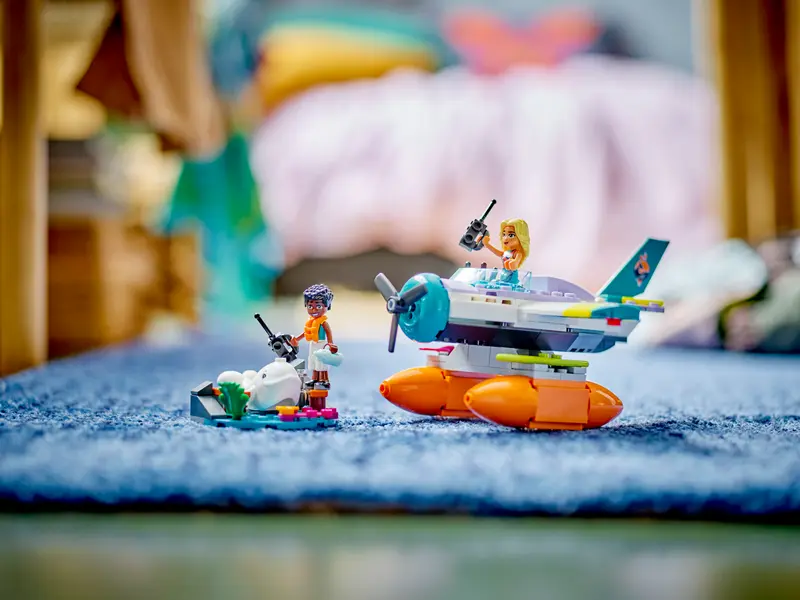 LEGO Friends 41752 Sea Rescue Plane Lifestyle 2
